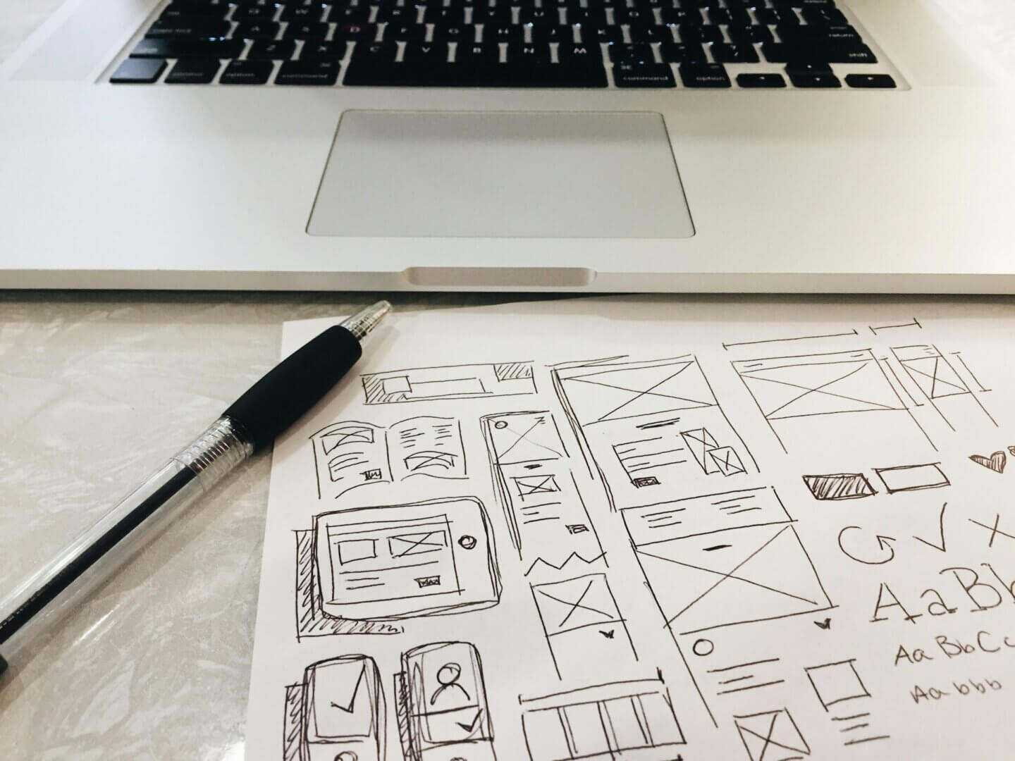 Corporate Design für Industrieunternehmen – praxisnaher Artikel zu Corporate Design Industrie für Industrieunternehmen. Vorteile, Einsatzbereiche und konkrete Anwendungsbeispiele.